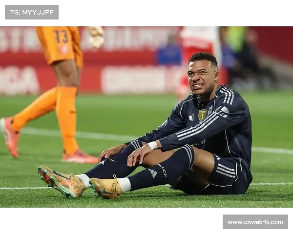 赫罗纳1-1逼平皇马,姆巴佩点射救主,巴萨趁机登顶积分榜 赫罗纳1-1逼平皇马,姆巴佩点射救主,巴萨趁机登顶积分榜